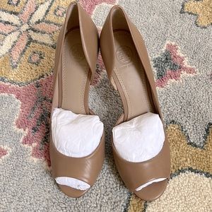 Tory Burch classic open toe D’Orsay 85mm pump, clay beige, size 7, worn once
